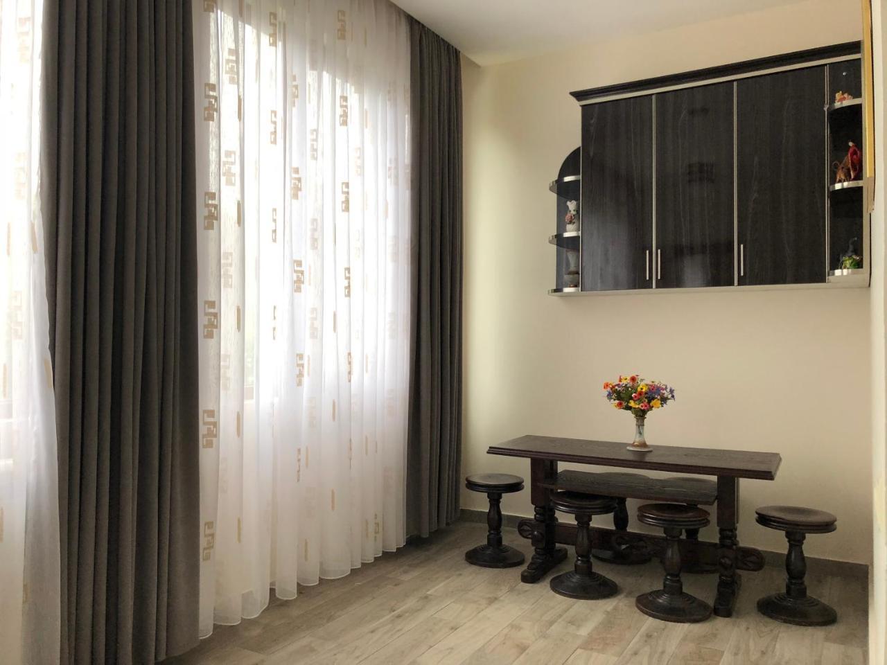 Temo Guest House 10 باتومي المظهر الخارجي الصورة